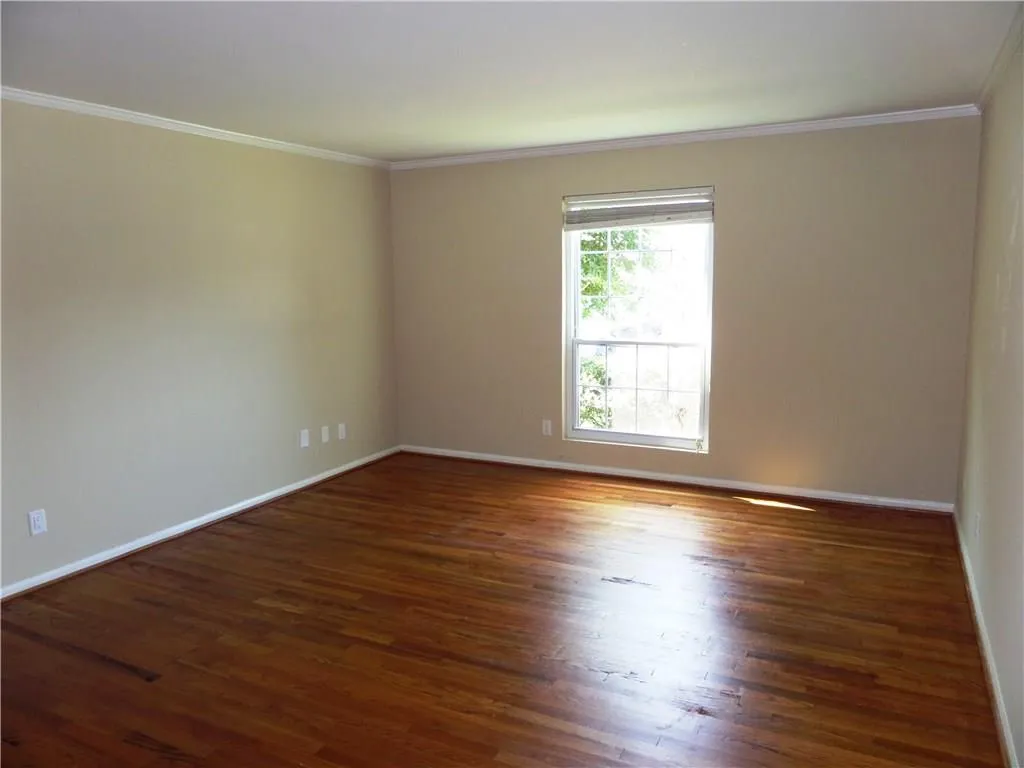 5614 Kingsport Drive Unit 14, Atlanta, Georgia 30342, 3 Bedrooms Bedrooms, ,2 BathroomsBathrooms,Residential,Sold,5614 Kingsport Drive Unit 14,6047352