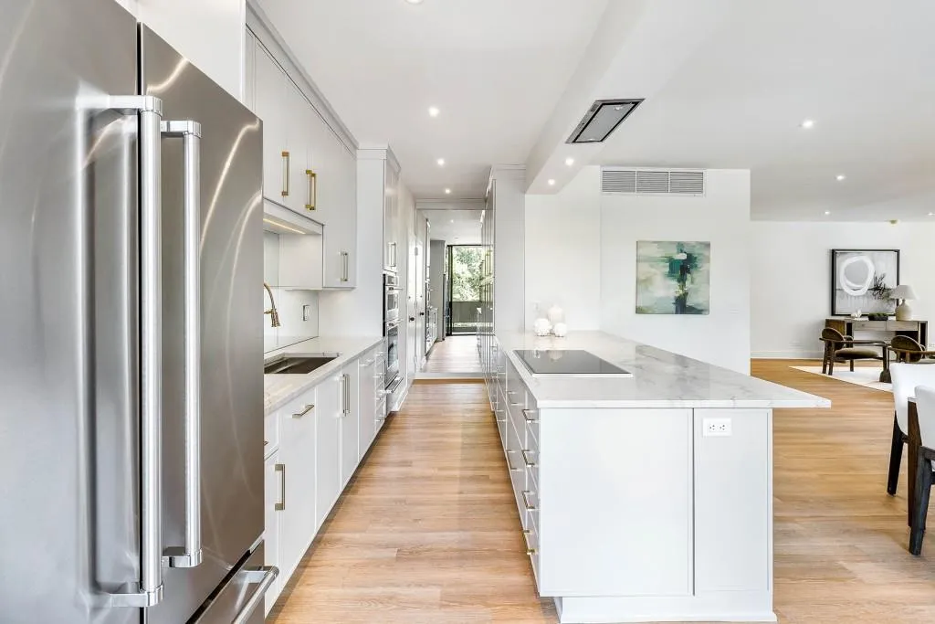 Atlanta, Georgia 30305, 2 Bedrooms Bedrooms, ,2 BathroomsBathrooms,Residential,For Sale,7629347