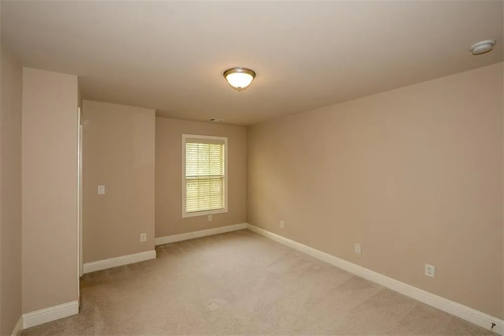 8015 Glisten Avenue, Atlanta, Georgia 30328, 3 Bedrooms Bedrooms, ,2 BathroomsBathrooms,Residential,Sold,8015 Glisten Avenue,6713182