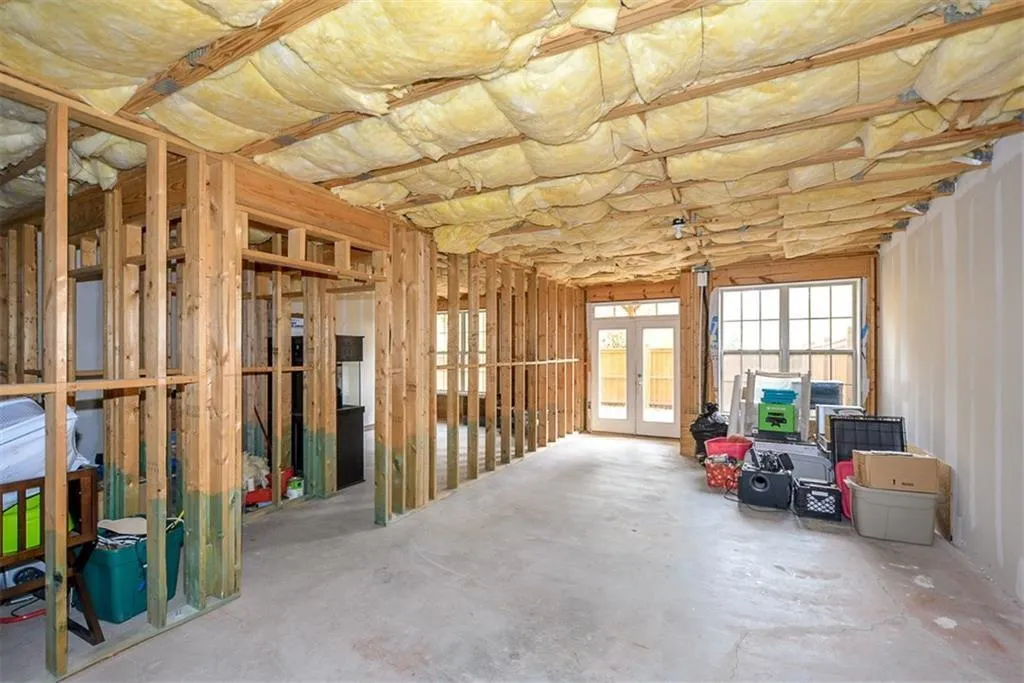 8015 Glisten Avenue, Atlanta, Georgia 30328, 3 Bedrooms Bedrooms, ,2 BathroomsBathrooms,Residential,Sold,8015 Glisten Avenue,6713182