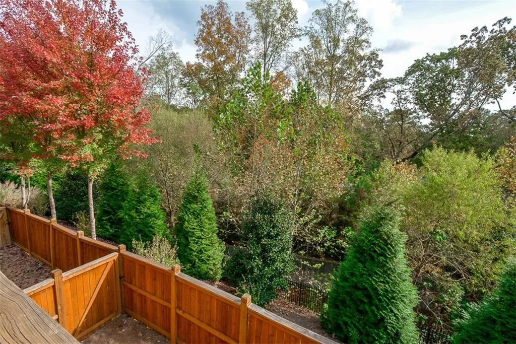 8015 Glisten Avenue, Atlanta, Georgia 30328, 3 Bedrooms Bedrooms, ,2 BathroomsBathrooms,Residential,Sold,8015 Glisten Avenue,6713182