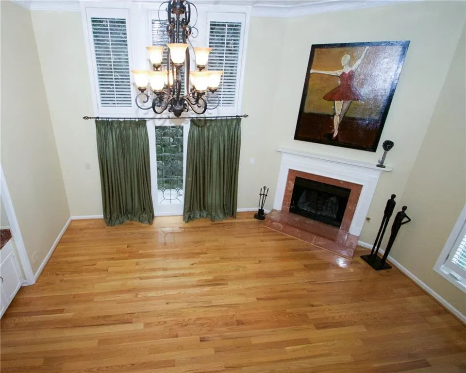 4010 Roswell Road Ne Unit B4, Atlanta, Georgia 30342, 3 Bedrooms Bedrooms, ,2 BathroomsBathrooms,Residential,Sold,4010 Roswell Road Ne Unit B4,5910297