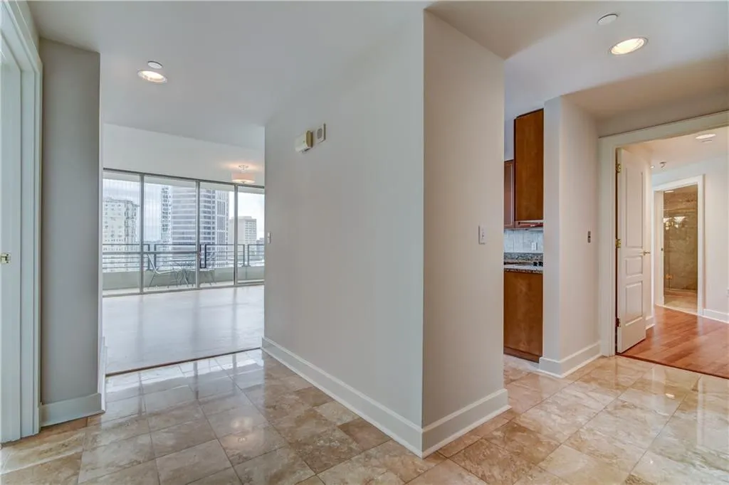 700 Park Regency Place Ne Unit 1604, Atlanta, Georgia 30326, 2 Bedrooms Bedrooms, ,2 BathroomsBathrooms,Residential,Sold,700 Park Regency Place Ne Unit 1604,6077545
