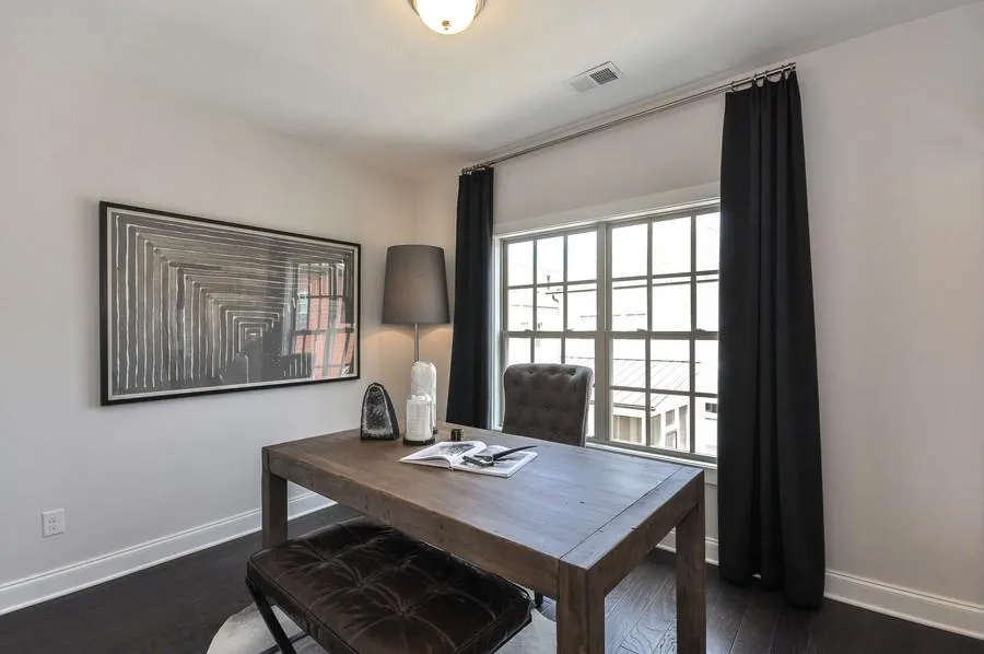 2017 Wheaton Way, Sandy Springs, Georgia 30328, 3 Bedrooms Bedrooms, ,4 BathroomsBathrooms,Residential,Sold,2017 Wheaton Way,5766927