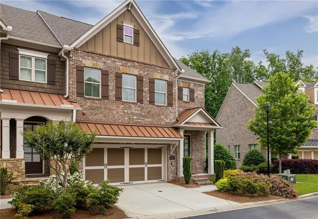 988 Bergeron Place, Atlanta, Georgia 30328, 3 Bedrooms Bedrooms, ,3 BathroomsBathrooms,Residential,Sold,988 Bergeron Place,7384625