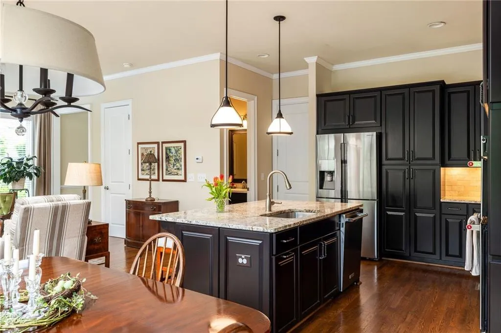 988 Bergeron Place, Atlanta, Georgia 30328, 3 Bedrooms Bedrooms, ,3 BathroomsBathrooms,Residential,Sold,988 Bergeron Place,7384625