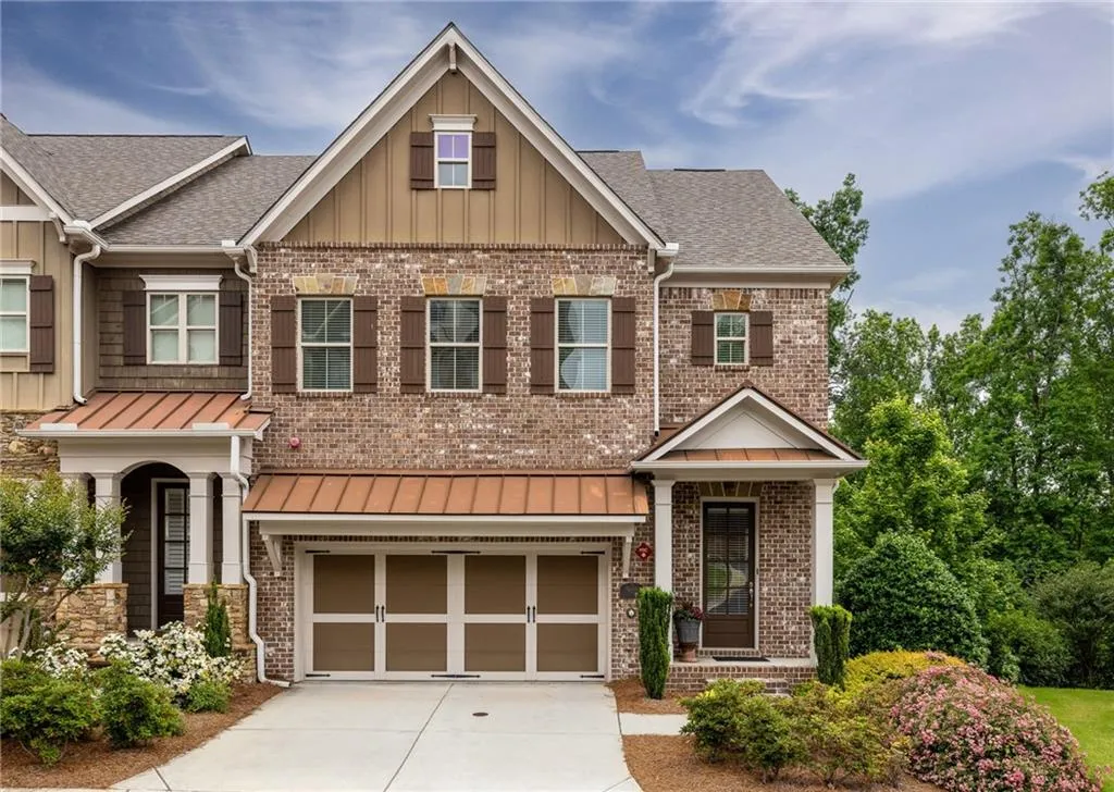 988 Bergeron Place, Atlanta, Georgia 30328, 3 Bedrooms Bedrooms, ,3 BathroomsBathrooms,Residential,Sold,988 Bergeron Place,7384625