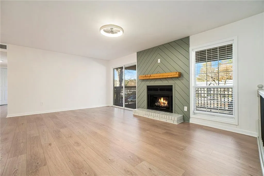 2901 Lenox Road Ne Unit 901, Atlanta, Georgia 30324, 2 Bedrooms Bedrooms, 0 ,1 BathroomBathrooms,Residential,For Sale,2901 Lenox Road Ne Unit 901,7730629