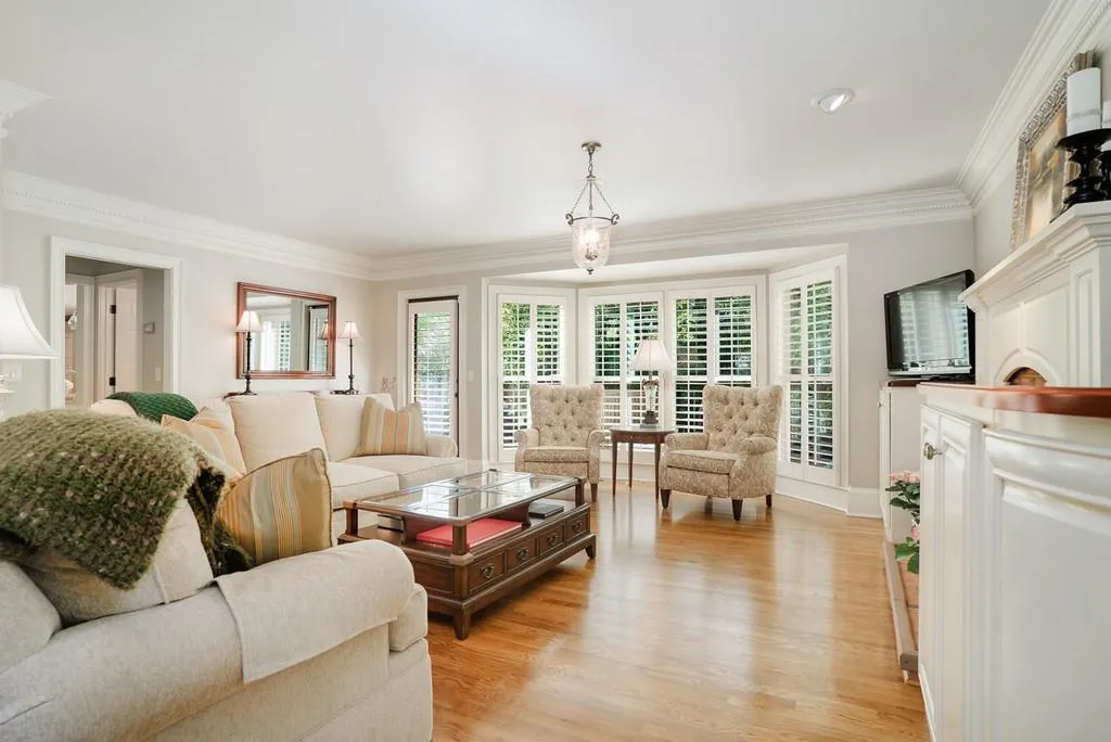 325 Aldenshire Place, Atlanta, Georgia 30350, 4 Bedrooms Bedrooms, ,4 BathroomsBathrooms,Residential,Sold,325 Aldenshire Place,6535104