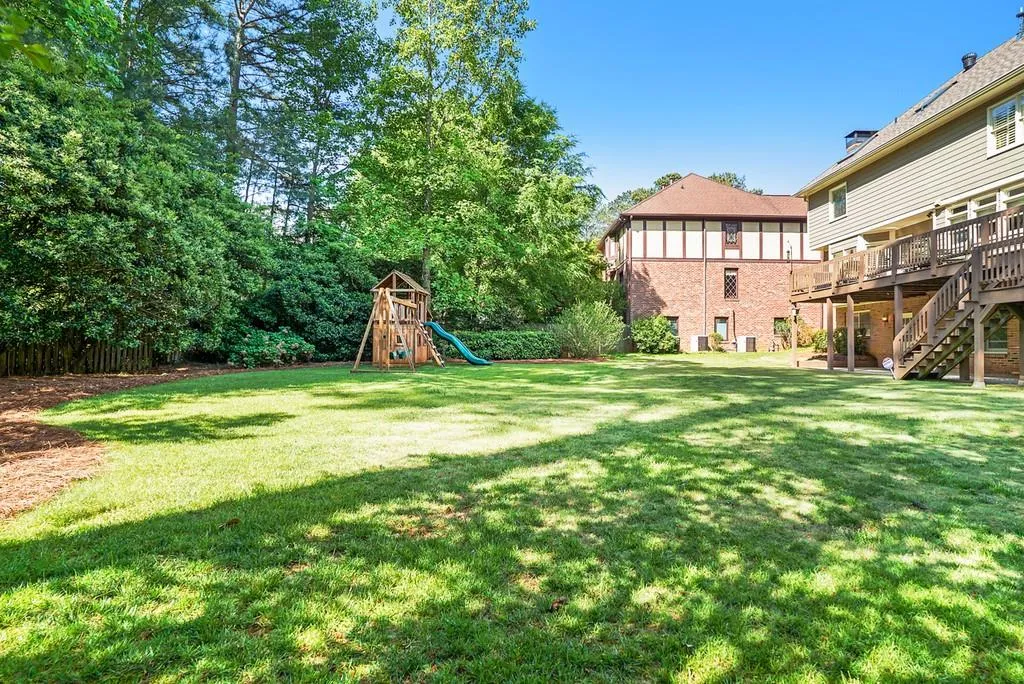 325 Aldenshire Place, Atlanta, Georgia 30350, 4 Bedrooms Bedrooms, ,4 BathroomsBathrooms,Residential,Sold,325 Aldenshire Place,6535104