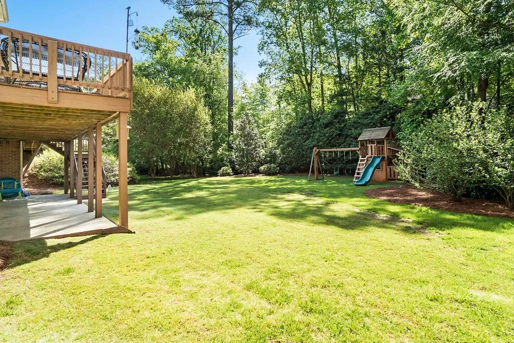 325 Aldenshire Place, Atlanta, Georgia 30350, 4 Bedrooms Bedrooms, ,4 BathroomsBathrooms,Residential,Sold,325 Aldenshire Place,6535104