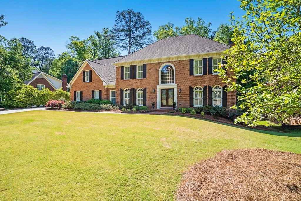 325 Aldenshire Place, Atlanta, Georgia 30350, 4 Bedrooms Bedrooms, ,4 BathroomsBathrooms,Residential,Sold,325 Aldenshire Place,6535104