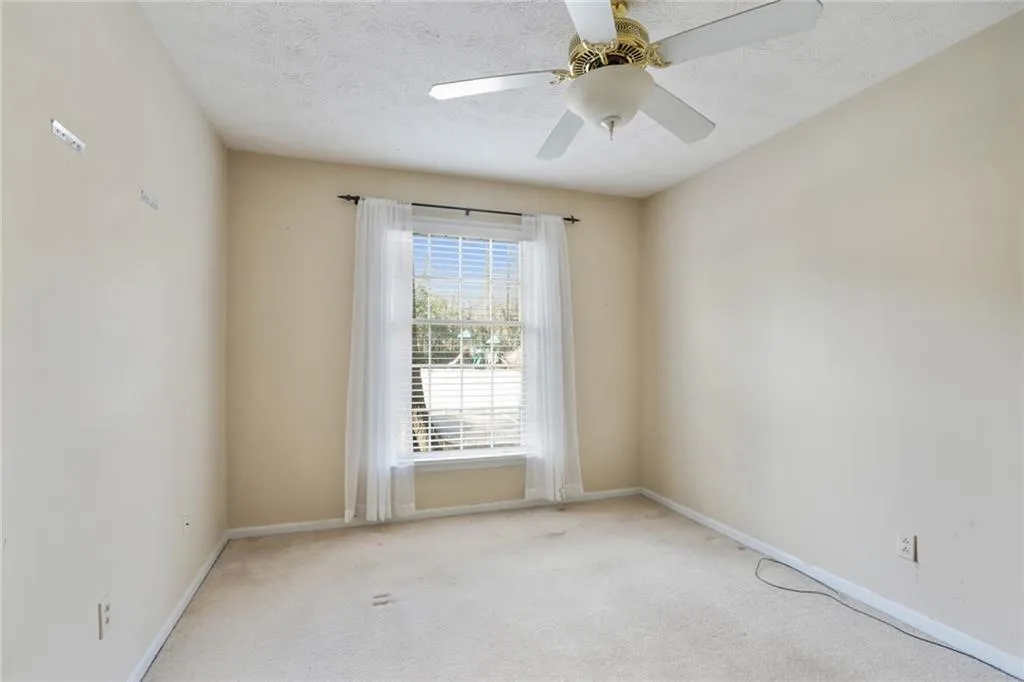 6700 Roswell Road Unit 11b, Atlanta, Georgia 30328, 3 Bedrooms Bedrooms, ,2 BathroomsBathrooms,Residential,Sold,6700 Roswell Road Unit 11b,7524897