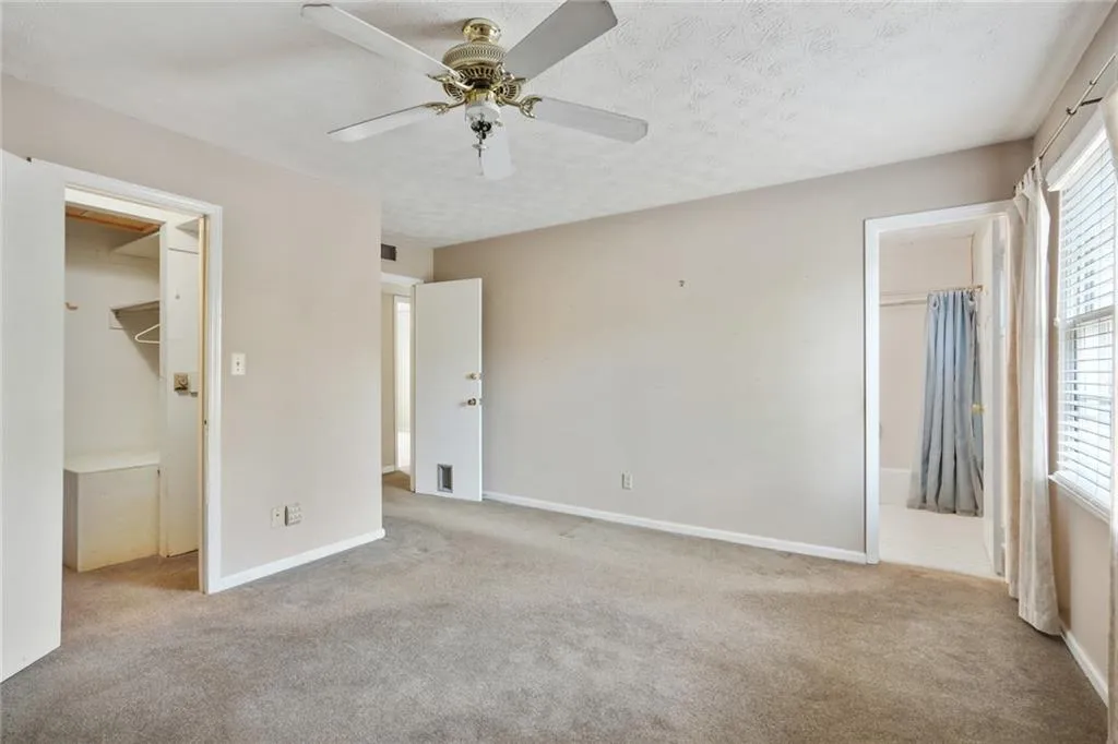 6700 Roswell Road Unit 11b, Atlanta, Georgia 30328, 3 Bedrooms Bedrooms, ,2 BathroomsBathrooms,Residential,Sold,6700 Roswell Road Unit 11b,7524897