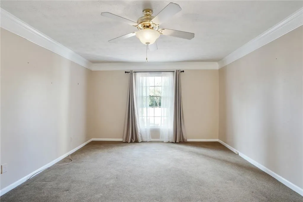 6700 Roswell Road Unit 11b, Atlanta, Georgia 30328, 3 Bedrooms Bedrooms, ,2 BathroomsBathrooms,Residential,Sold,6700 Roswell Road Unit 11b,7524897