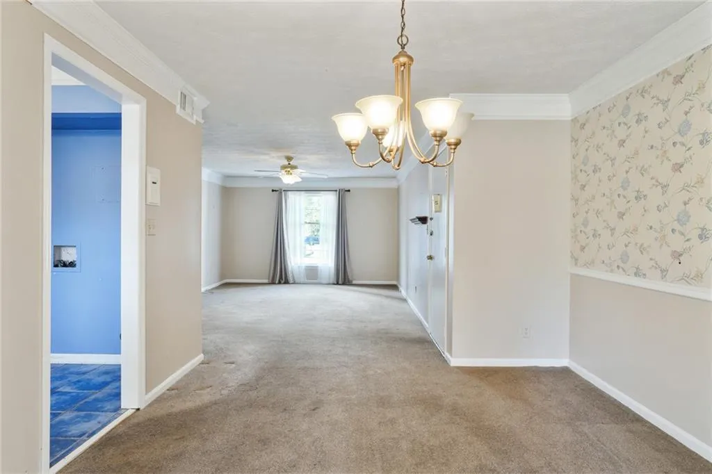 6700 Roswell Road Unit 11b, Atlanta, Georgia 30328, 3 Bedrooms Bedrooms, ,2 BathroomsBathrooms,Residential,Sold,6700 Roswell Road Unit 11b,7524897