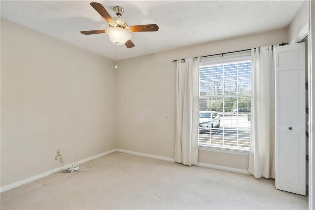6700 Roswell Road Unit 11b, Atlanta, Georgia 30328, 3 Bedrooms Bedrooms, ,2 BathroomsBathrooms,Residential,Sold,6700 Roswell Road Unit 11b,7524897