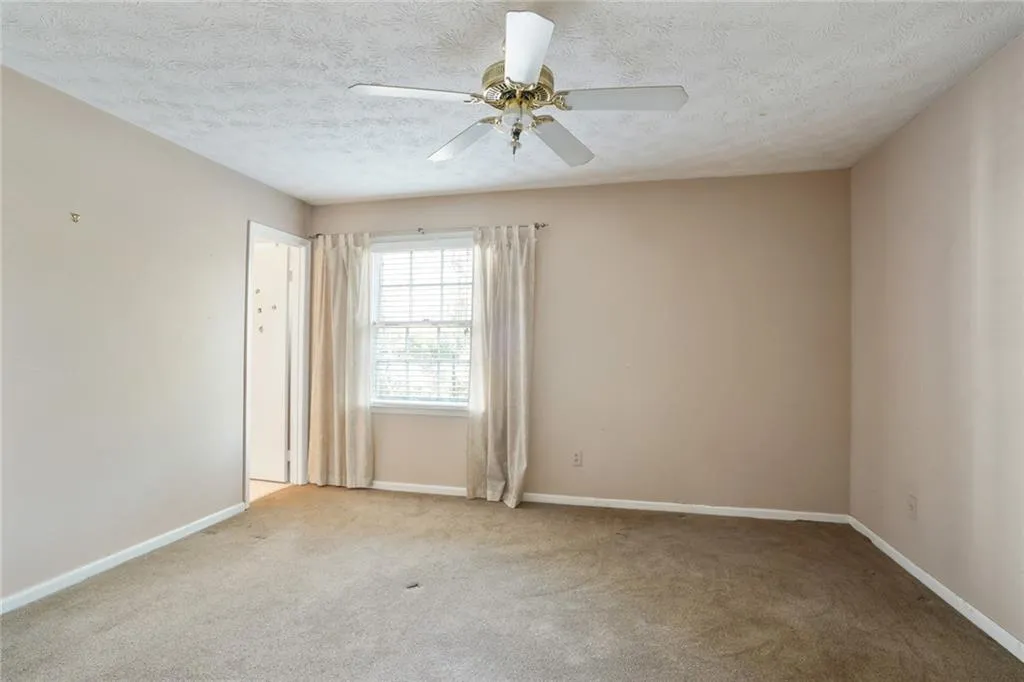 6700 Roswell Road Unit 11b, Atlanta, Georgia 30328, 3 Bedrooms Bedrooms, ,2 BathroomsBathrooms,Residential,Sold,6700 Roswell Road Unit 11b,7524897
