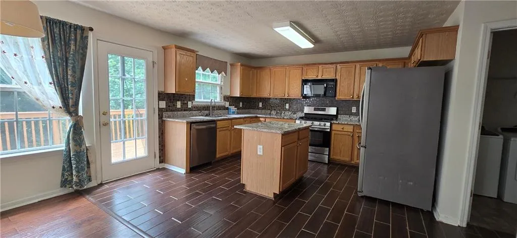 1170