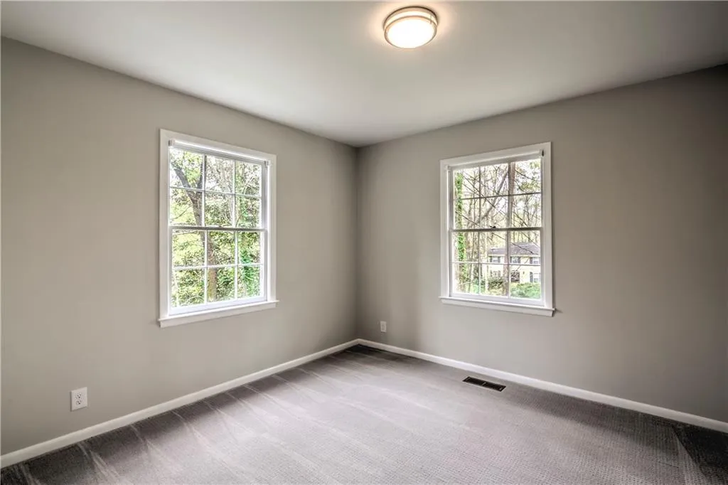 330 W Spalding Drive, Sandy Springs, Georgia 30328, 3 Bedrooms Bedrooms, ,2 BathroomsBathrooms,Residential,Sold,330 W Spalding Drive,6532123