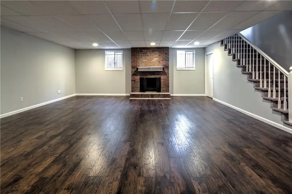 330 W Spalding Drive, Sandy Springs, Georgia 30328, 3 Bedrooms Bedrooms, ,2 BathroomsBathrooms,Residential,Sold,330 W Spalding Drive,6532123