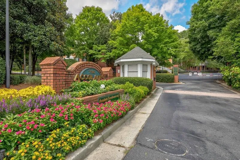 7500 Roswell Road Unit 43, Sandy Springs, Georgia 30350, 3 Bedrooms Bedrooms, ,2 BathroomsBathrooms,Residential,Sold,7500 Roswell Road Unit 43,6048799