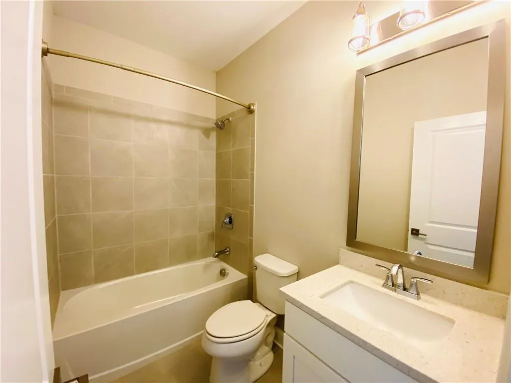 6540 Aria Village Drive, Atlanta, Georgia 30328, 3 Bedrooms Bedrooms, ,3 BathroomsBathrooms,Residential,For Sale,6540 Aria Village Drive,7618830