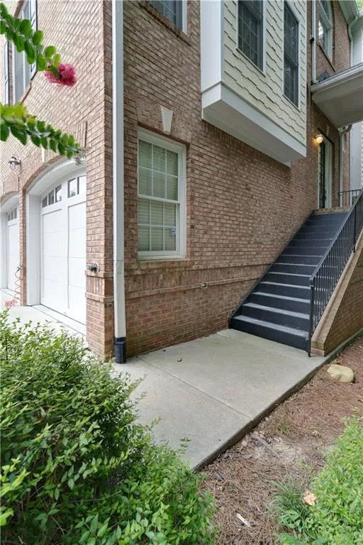 5492 Glenridge Drive Unit 548, Atlanta, Georgia 30342, 3 Bedrooms Bedrooms, ,3 BathroomsBathrooms,Residential,Sold,5492 Glenridge Drive Unit 548,6592451