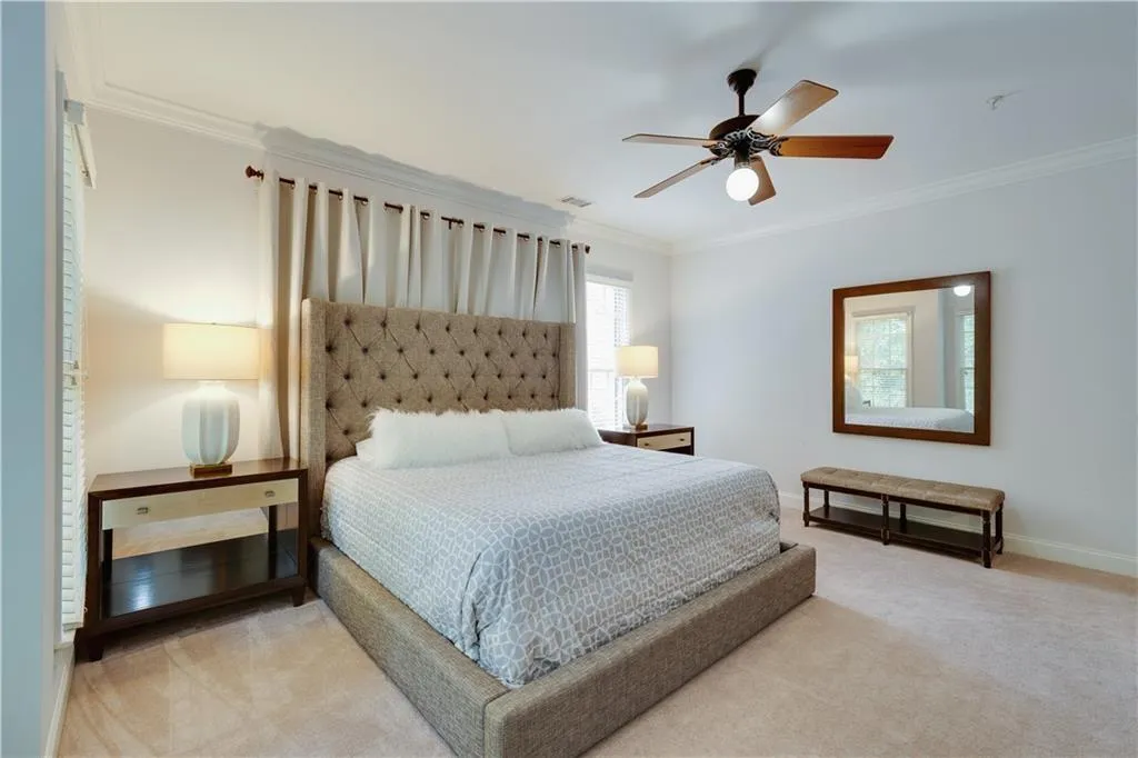 5492 Glenridge Drive Unit 548, Atlanta, Georgia 30342, 3 Bedrooms Bedrooms, ,3 BathroomsBathrooms,Residential,Sold,5492 Glenridge Drive Unit 548,6592451