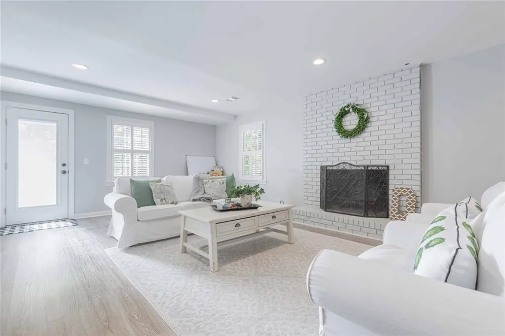 30 Cameron Glen Drive, Sandy Springs, Georgia 30328, 6 Bedrooms Bedrooms, ,5 BathroomsBathrooms,Residential,Sold,30 Cameron Glen Drive,7359987 30 Cameron Glen Drive, Sandy Springs, Georgia 30328, 6 Bedrooms Bedrooms, ,5 BathroomsBathrooms,Residential,Sold,30 Cameron Glen Drive,7359987