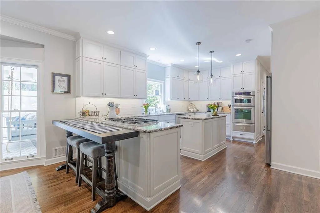 30 Cameron Glen Drive, Sandy Springs, Georgia 30328, 6 Bedrooms Bedrooms, ,5 BathroomsBathrooms,Residential,Sold,30 Cameron Glen Drive,7359987 30 Cameron Glen Drive, Sandy Springs, Georgia 30328, 6 Bedrooms Bedrooms, ,5 BathroomsBathrooms,Residential,Sold,30 Cameron Glen Drive,7359987