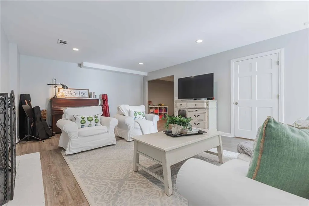 30 Cameron Glen Drive, Sandy Springs, Georgia 30328, 6 Bedrooms Bedrooms, ,5 BathroomsBathrooms,Residential,Sold,30 Cameron Glen Drive,7359987 30 Cameron Glen Drive, Sandy Springs, Georgia 30328, 6 Bedrooms Bedrooms, ,5 BathroomsBathrooms,Residential,Sold,30 Cameron Glen Drive,7359987