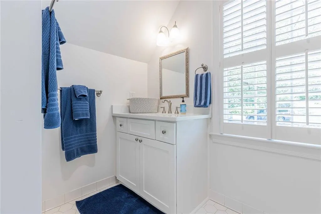 30 Cameron Glen Drive, Sandy Springs, Georgia 30328, 6 Bedrooms Bedrooms, ,5 BathroomsBathrooms,Residential,Sold,30 Cameron Glen Drive,7359987 30 Cameron Glen Drive, Sandy Springs, Georgia 30328, 6 Bedrooms Bedrooms, ,5 BathroomsBathrooms,Residential,Sold,30 Cameron Glen Drive,7359987