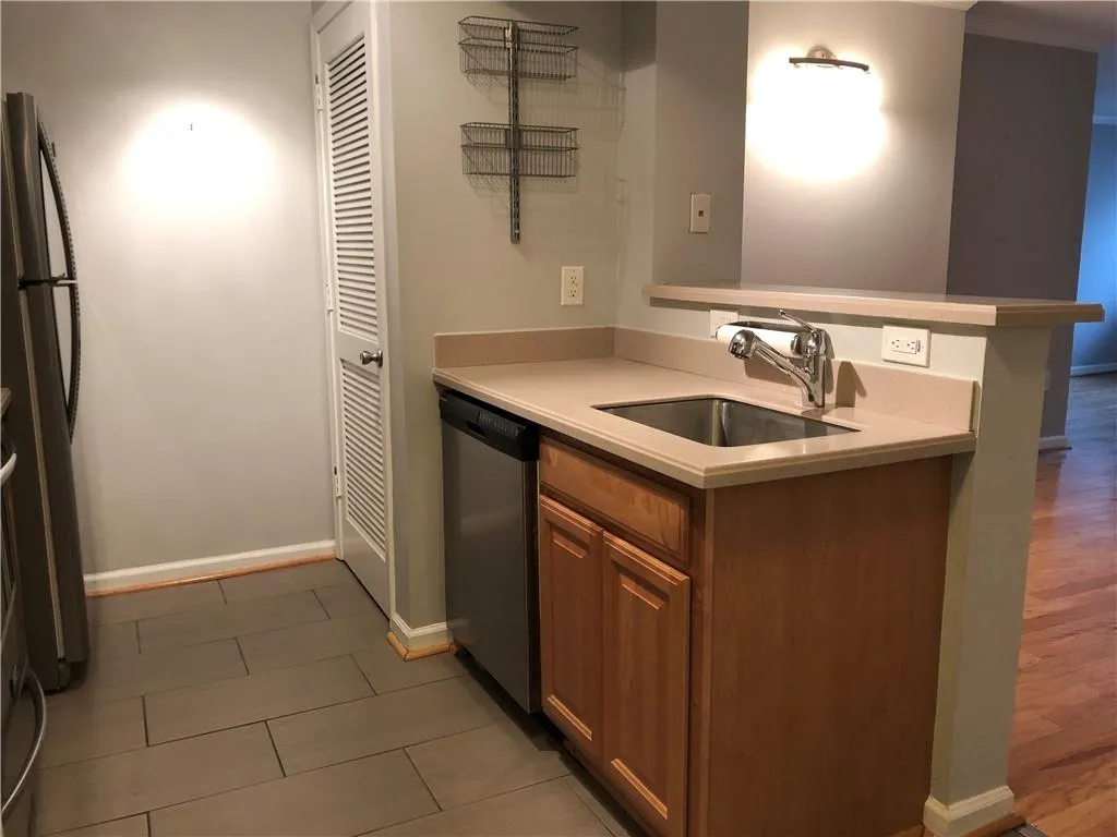 795 Hammond Drive Unit 603, Atlanta, Georgia 30328, 1 Bedroom Bedrooms, ,1 BathroomBathrooms,Residential,Sold,795 Hammond Drive Unit 603,6880819