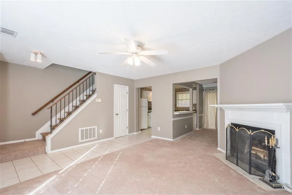 2405 Queen Anne Court, Atlanta, Georgia 30350, 2 Bedrooms Bedrooms, ,2 BathroomsBathrooms,Residential,Sold,2405 Queen Anne Court,6523846