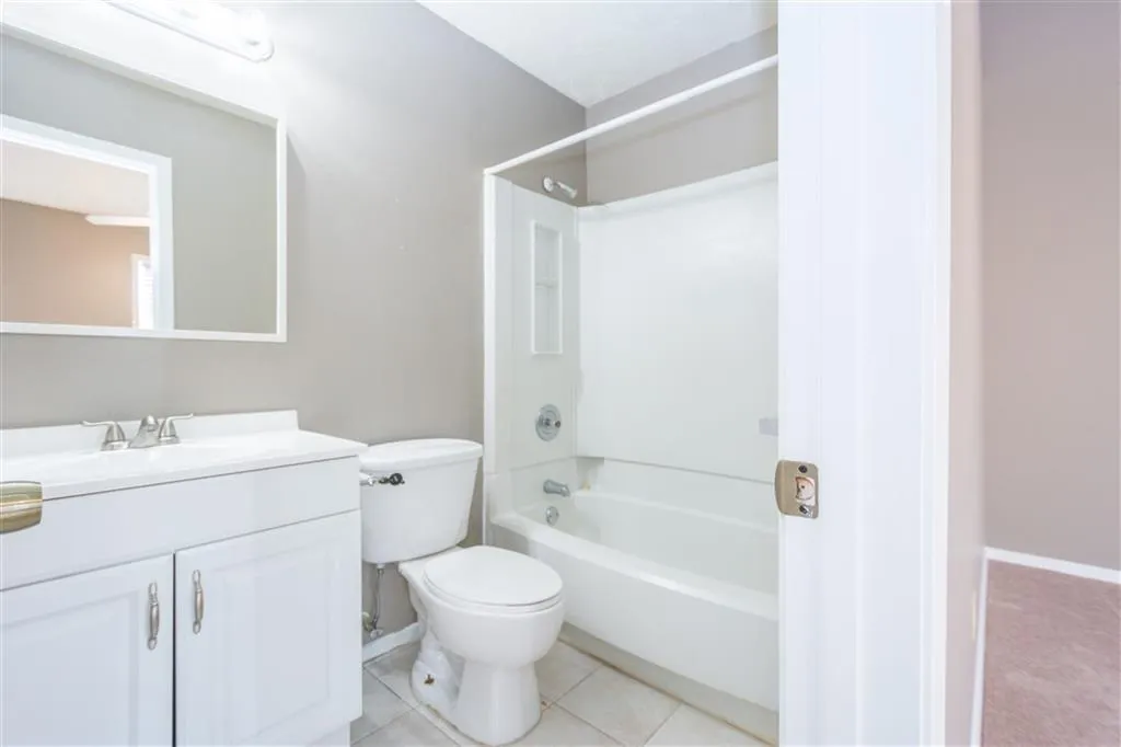 2405 Queen Anne Court, Atlanta, Georgia 30350, 2 Bedrooms Bedrooms, ,2 BathroomsBathrooms,Residential,Sold,2405 Queen Anne Court,6523846