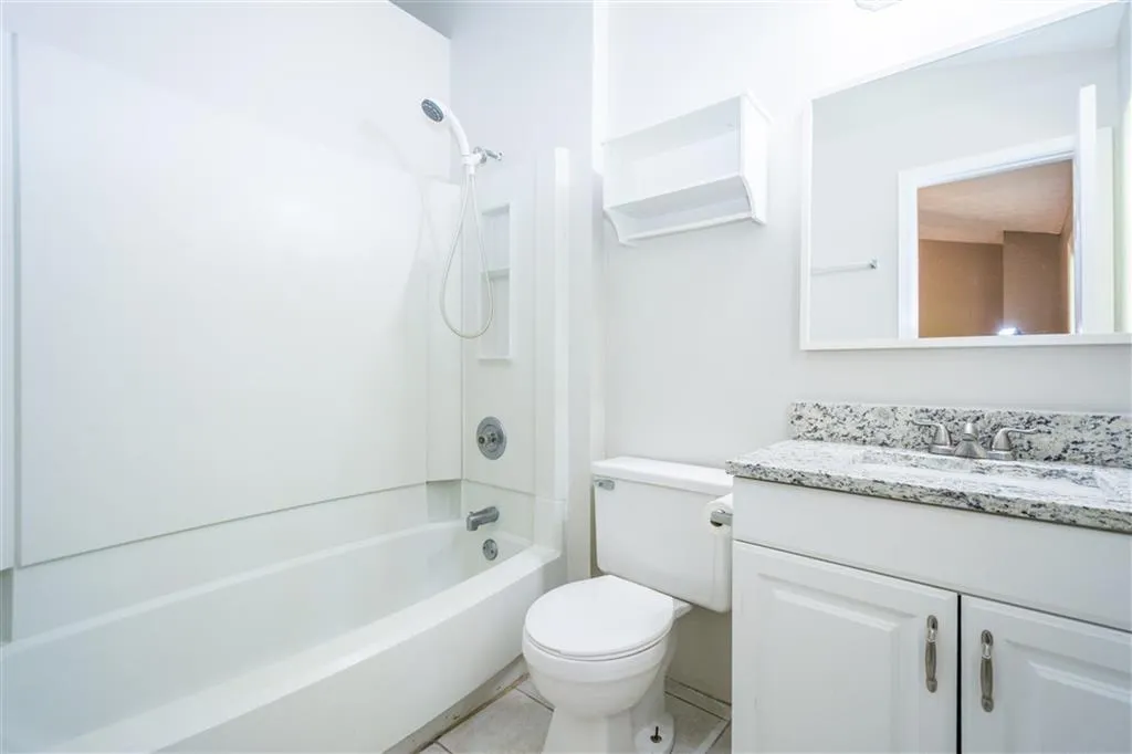 2405 Queen Anne Court, Atlanta, Georgia 30350, 2 Bedrooms Bedrooms, ,2 BathroomsBathrooms,Residential,Sold,2405 Queen Anne Court,6523846