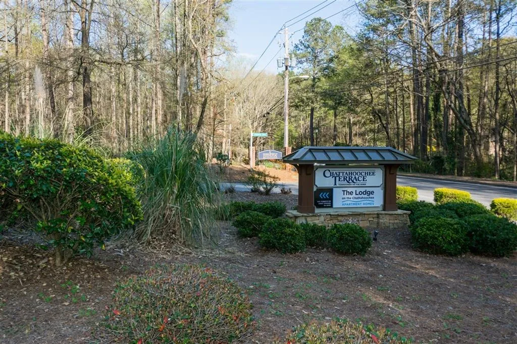 2405 Queen Anne Court, Atlanta, Georgia 30350, 2 Bedrooms Bedrooms, ,2 BathroomsBathrooms,Residential,Sold,2405 Queen Anne Court,6523846