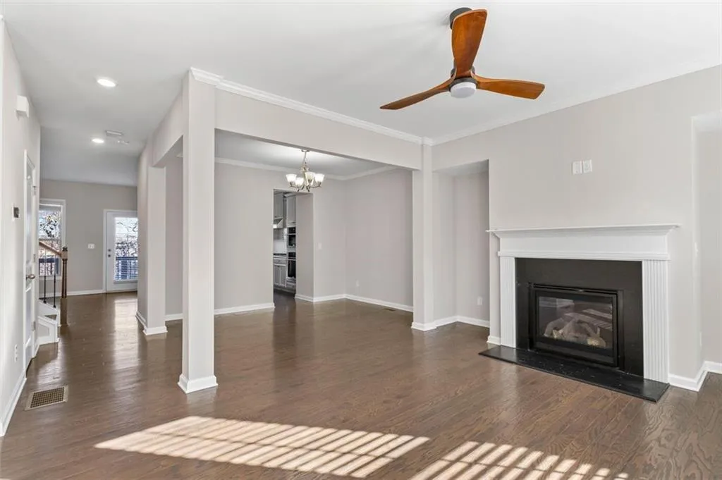 372 Provenance Drive, Sandy Springs, Georgia 30328, 3 Bedrooms Bedrooms, ,3 BathroomsBathrooms,Residential,Sold,372 Provenance Drive,7513497