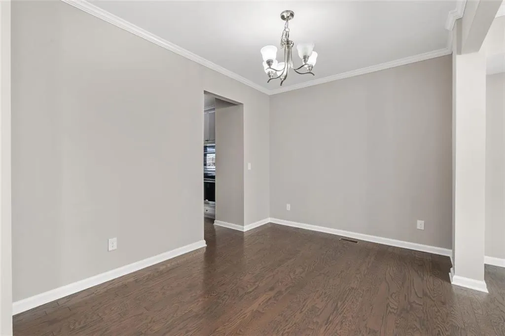 372 Provenance Drive, Sandy Springs, Georgia 30328, 3 Bedrooms Bedrooms, ,3 BathroomsBathrooms,Residential,Sold,372 Provenance Drive,7513497
