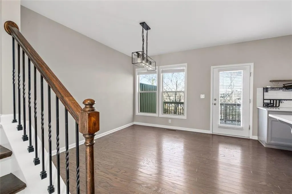 372 Provenance Drive, Sandy Springs, Georgia 30328, 3 Bedrooms Bedrooms, ,3 BathroomsBathrooms,Residential,Sold,372 Provenance Drive,7513497