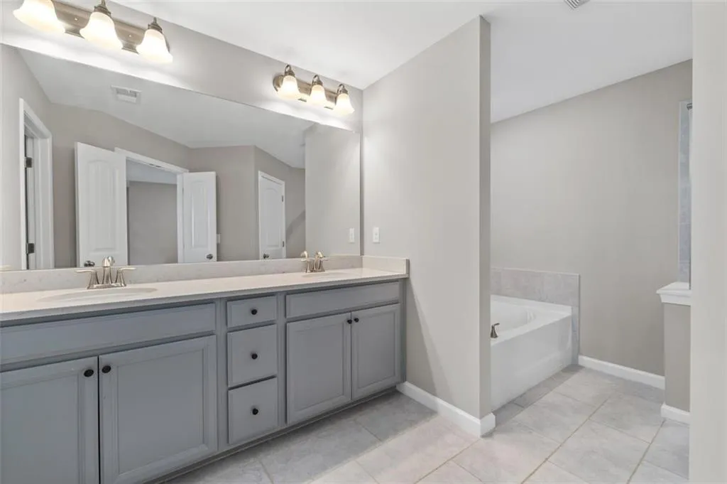 372 Provenance Drive, Sandy Springs, Georgia 30328, 3 Bedrooms Bedrooms, ,3 BathroomsBathrooms,Residential,Sold,372 Provenance Drive,7513497
