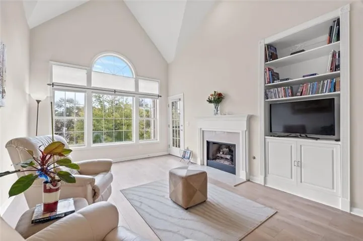 3636 Habersham Road Nw Unit 1401, Atlanta, Georgia 30305