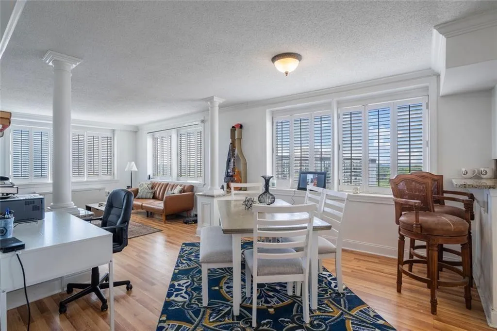 2479 Peachtree Street Ne Unit 1414, Atlanta, Georgia 30305, 2 Bedrooms Bedrooms, ,2 BathroomsBathrooms,Residential,For Sale,2479 Peachtree Street Ne Unit 1414,7675691