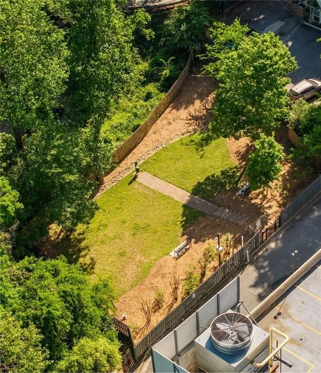 2479 Peachtree Street Ne Unit 1414, Atlanta, Georgia 30305, 2 Bedrooms Bedrooms, ,2 BathroomsBathrooms,Residential,For Sale,2479 Peachtree Street Ne Unit 1414,7675691