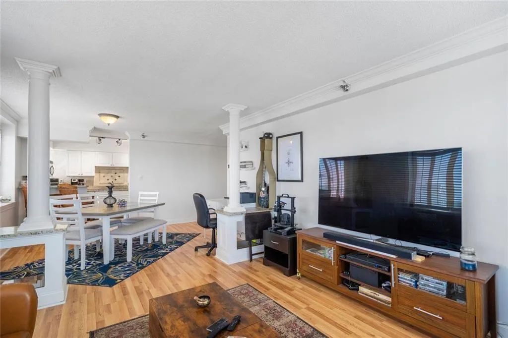 2479 Peachtree Street Ne Unit 1414, Atlanta, Georgia 30305, 2 Bedrooms Bedrooms, ,2 BathroomsBathrooms,Residential,For Sale,2479 Peachtree Street Ne Unit 1414,7675691