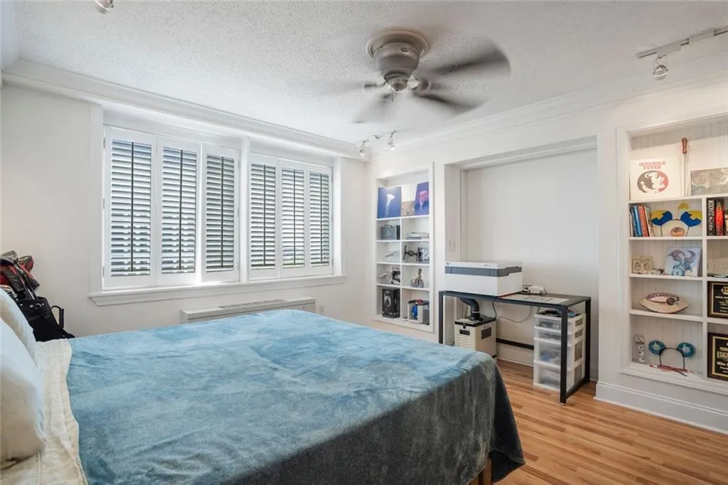 2479 Peachtree Street Ne Unit 1414, Atlanta, Georgia 30305, 2 Bedrooms Bedrooms, ,2 BathroomsBathrooms,Residential,For Sale,2479 Peachtree Street Ne Unit 1414,7675691