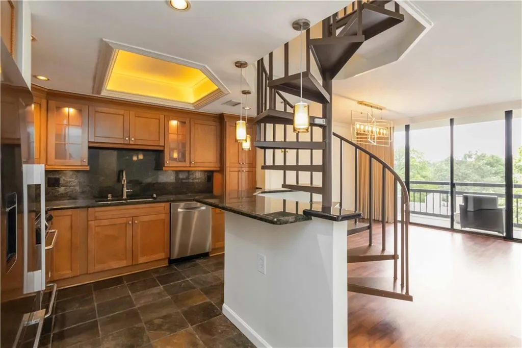 1130 Piedmont Avenue Ne Unit 803, Atlanta, Georgia 30309, 2 Bedrooms Bedrooms, ,2 BathroomsBathrooms,Residential,For Sale,1130 Piedmont Avenue Ne Unit 803,7632254