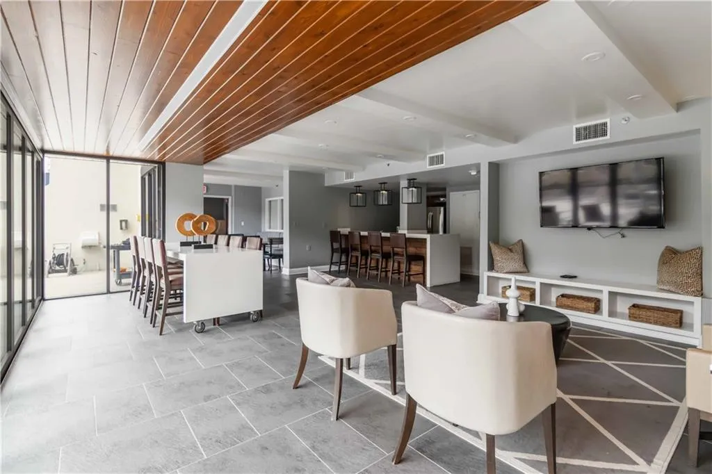 1130 Piedmont Avenue Ne Unit 803, Atlanta, Georgia 30309, 2 Bedrooms Bedrooms, ,2 BathroomsBathrooms,Residential,For Sale,1130 Piedmont Avenue Ne Unit 803,7632254