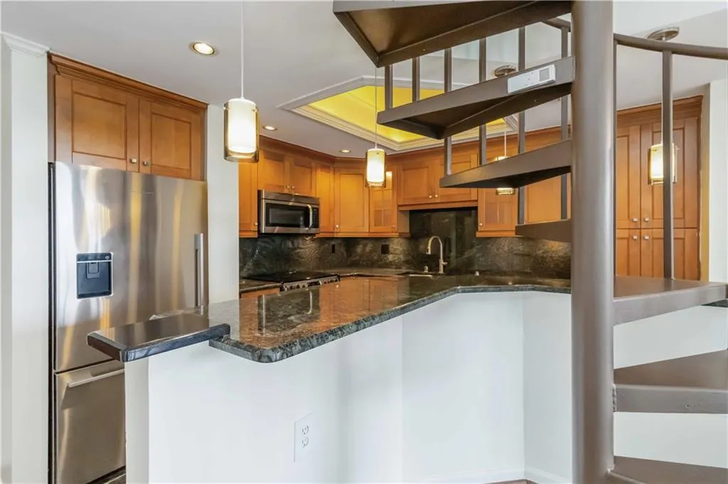 1130 Piedmont Avenue Ne Unit 803, Atlanta, Georgia 30309, 2 Bedrooms Bedrooms, ,2 BathroomsBathrooms,Residential,For Sale,1130 Piedmont Avenue Ne Unit 803,7632254